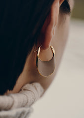 Éole Slim Hoop Earrings - Taupe Leather